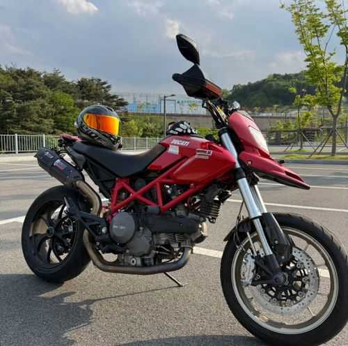 Ducati Hypermotard 796 - Фото 1