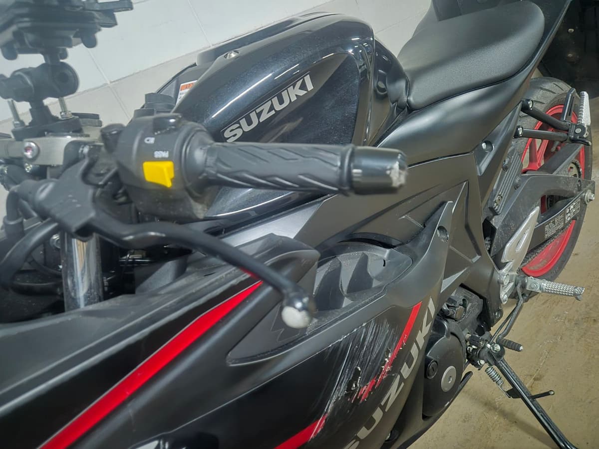 스즈키 GSX R 125 ABS 2