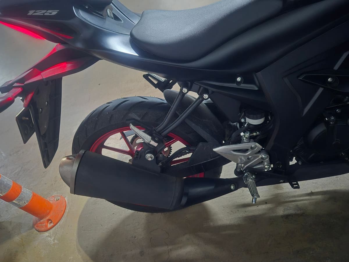 스즈키 GSX R 125 ABS 4