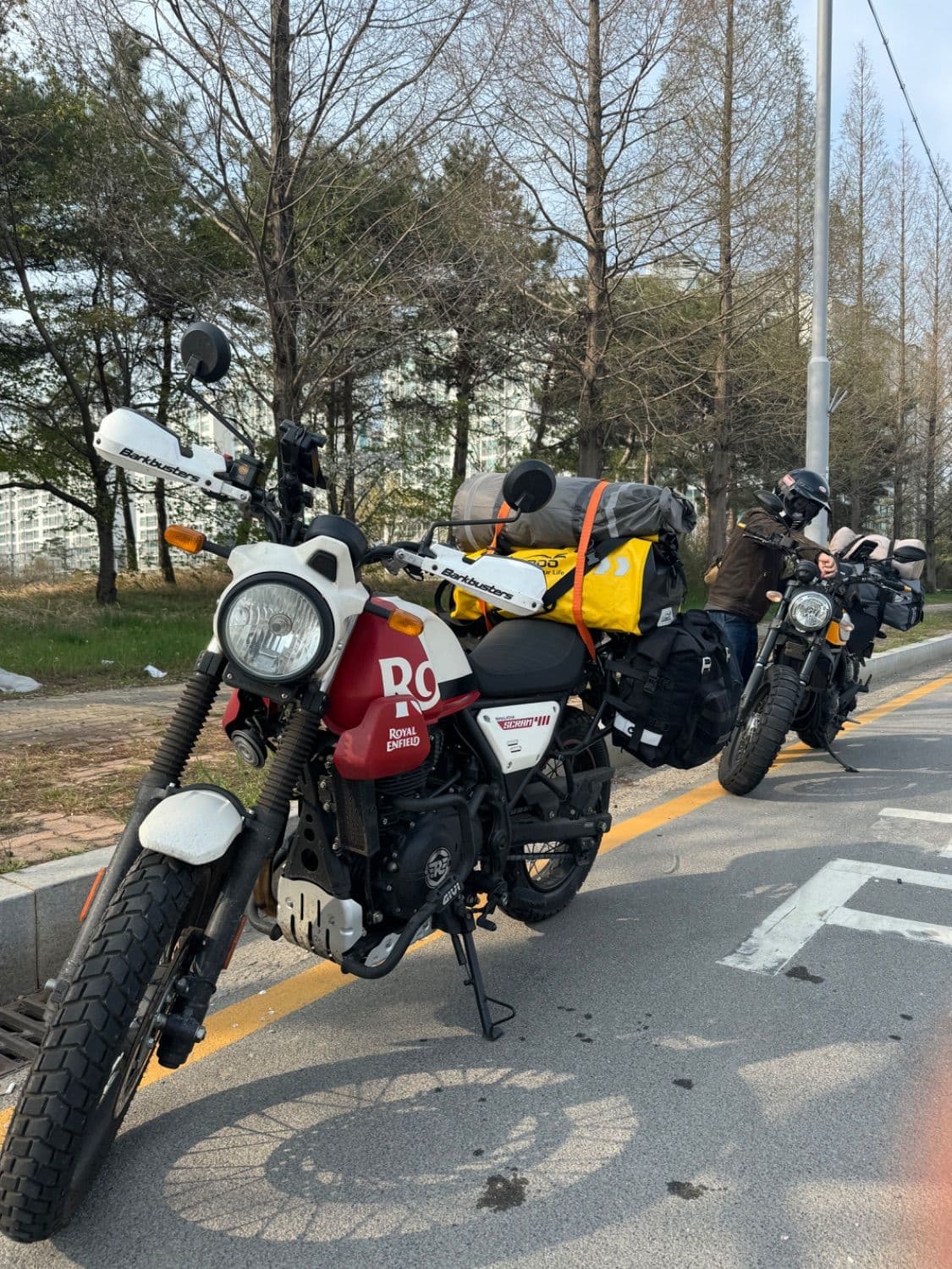 로얄엔필드 스크램 411 2