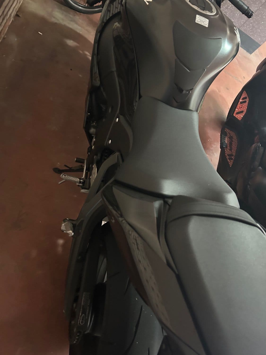 가와사키 닌자 ZX 10 R 3