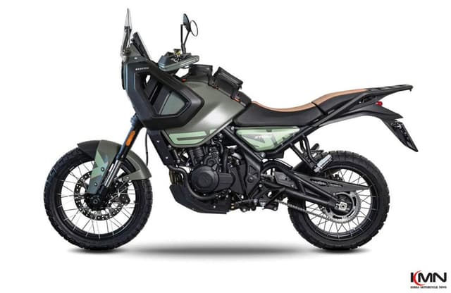 [월드뉴스] BRIXTON 'CROSSFIRE 500 STORR' 발표 N 썸네일