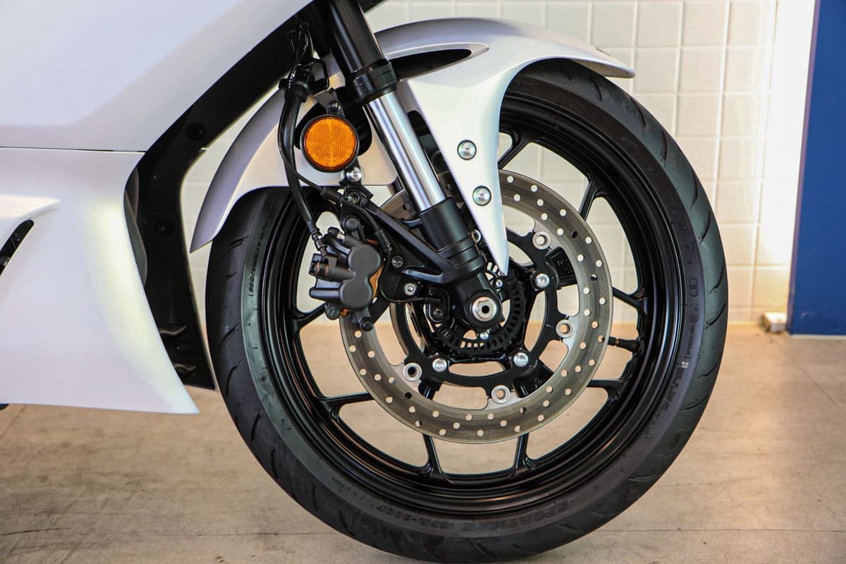 야마하 YZF R3 10