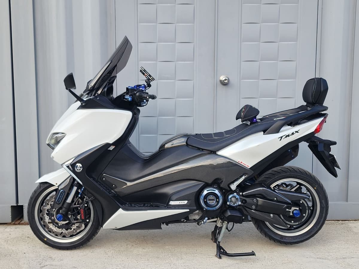 야마하 TMAX DX 3