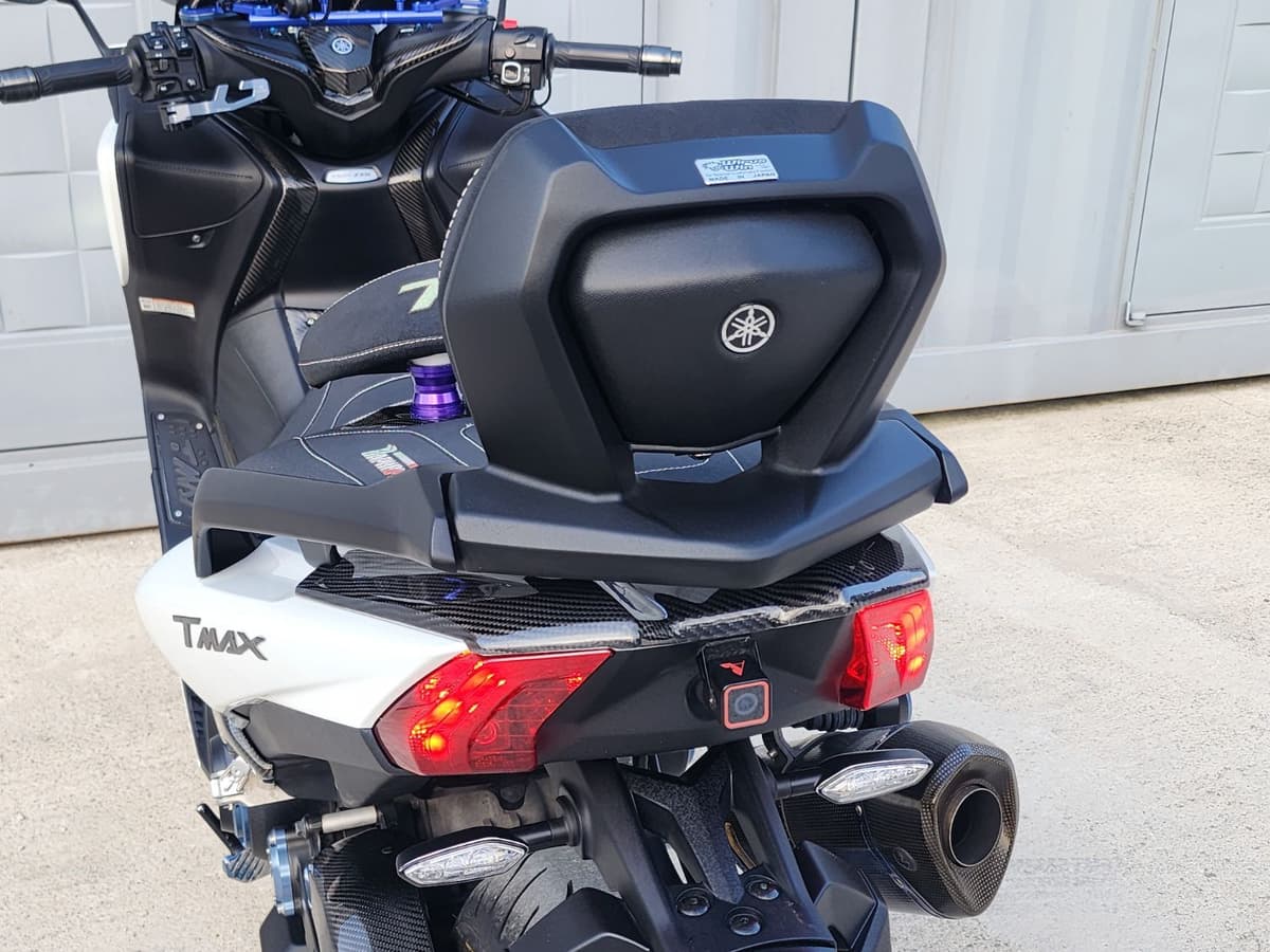 야마하 TMAX DX 12