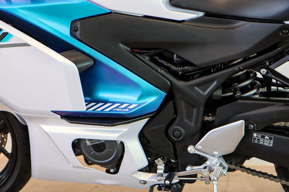 야마하 YZF R3 13