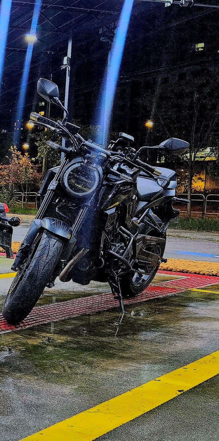 혼다 CB 650 R 2