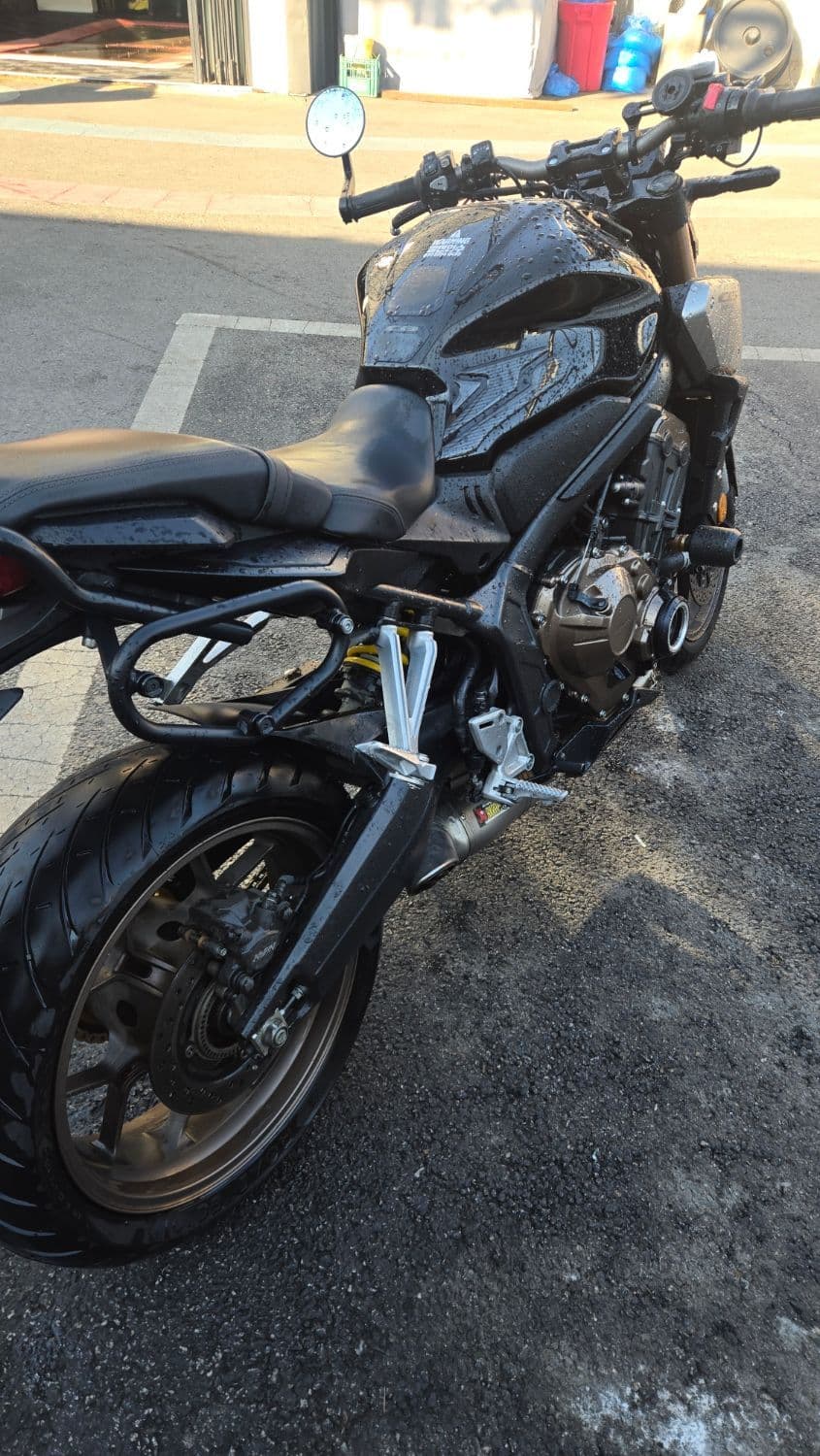 혼다 CB 650 R 4