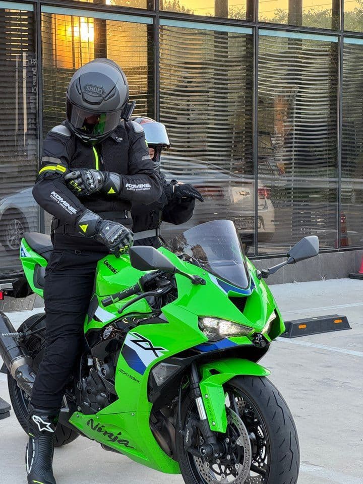 가와사키 닌자 ZX-6R 3