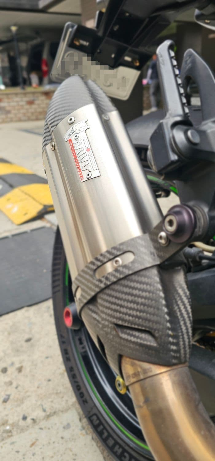 가와사키 닌자 ZX 10 R 5