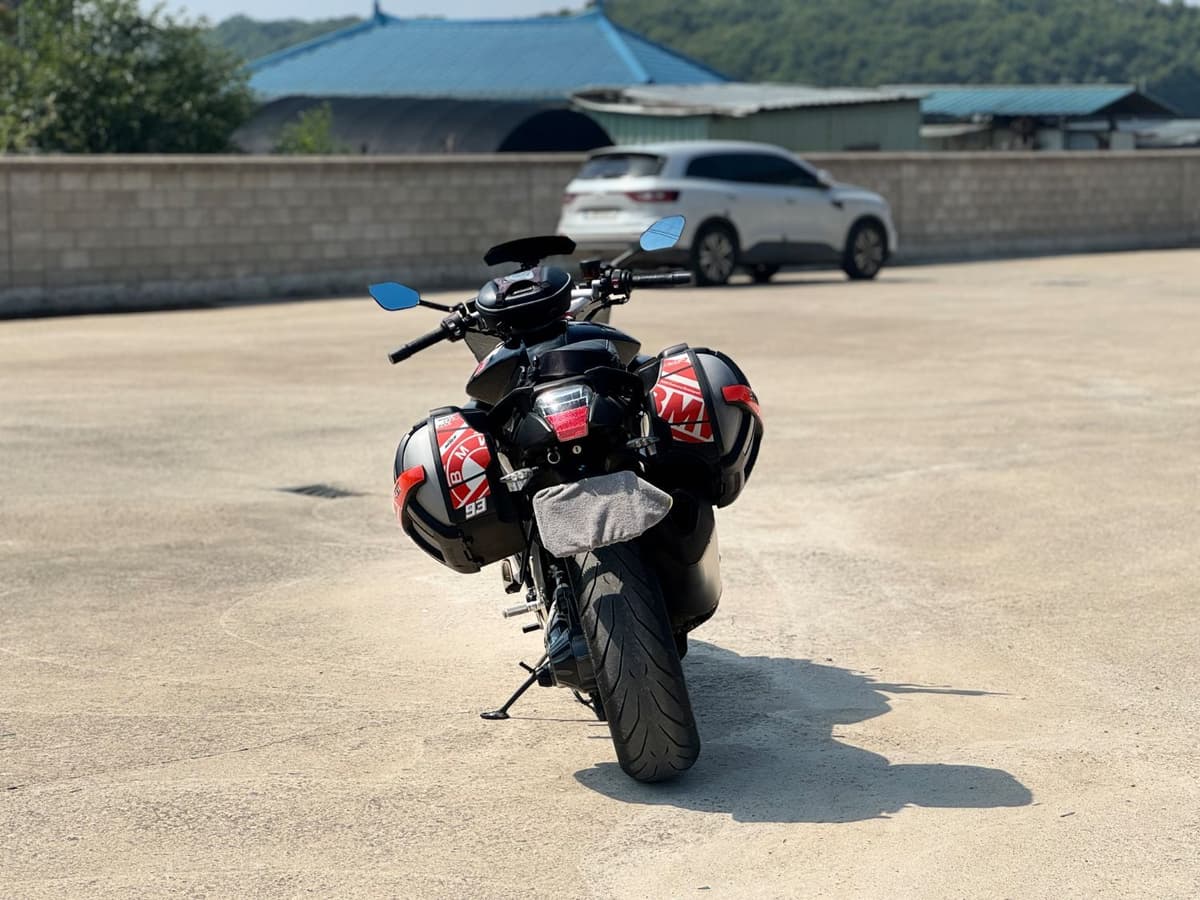 BMW K 1300 R more