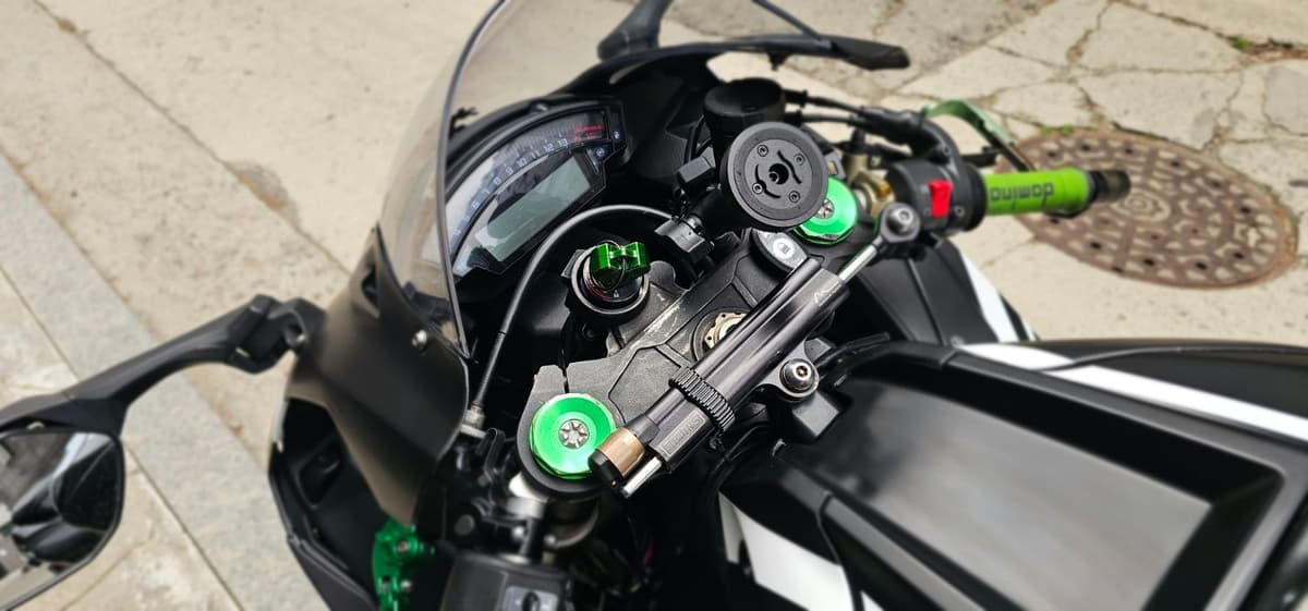 가와사키 닌자 ZX 10 R 10