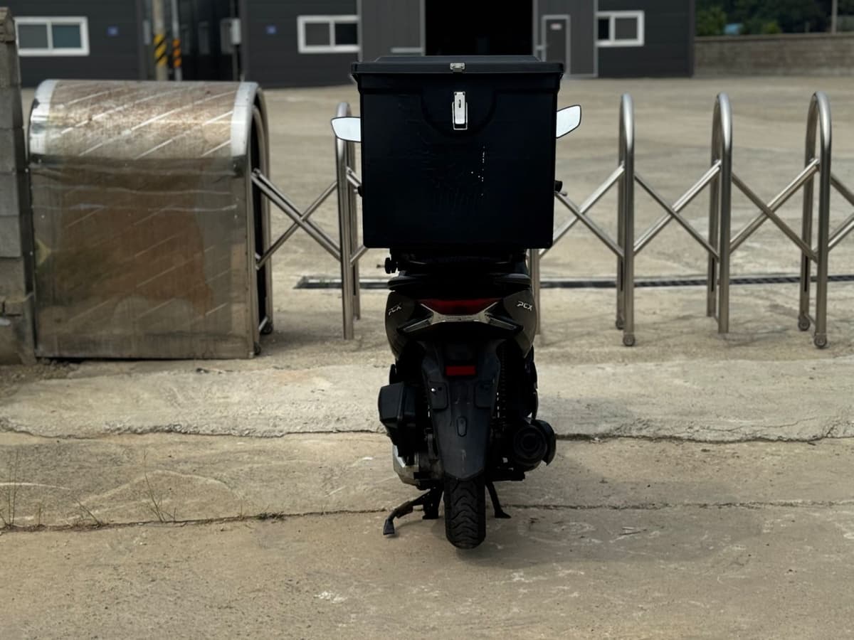 혼다 PCX 125 more