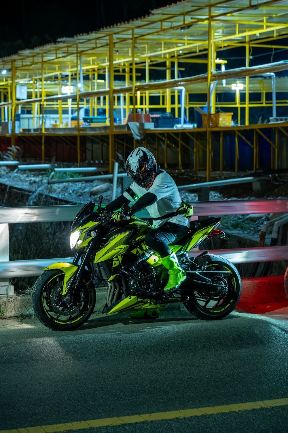 스즈키 GSX S 750 1