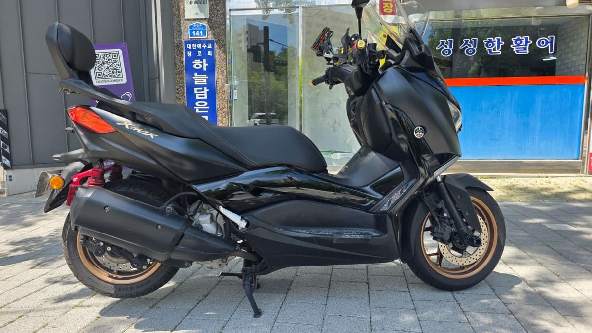 야마하 XMAX 300 ABS 4