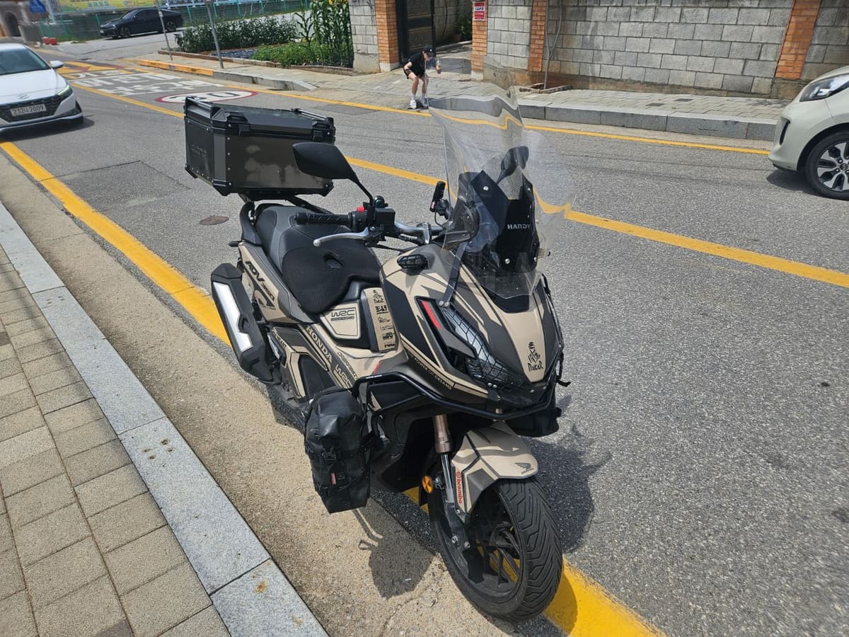 혼다 ADV 350 1