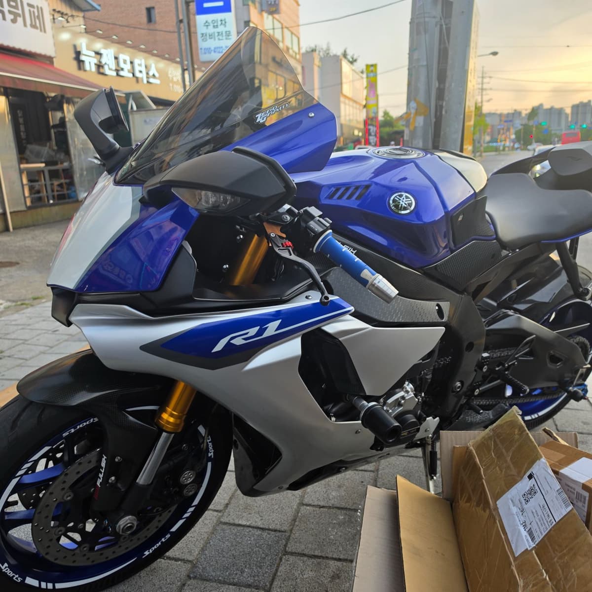 야마하 YZF R1 4