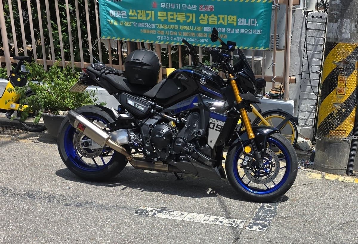 야마하 MT 09 SP 3