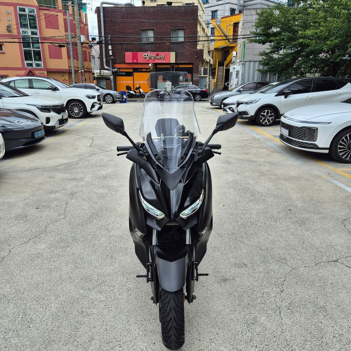 야마하 XMAX 300 ABS 2