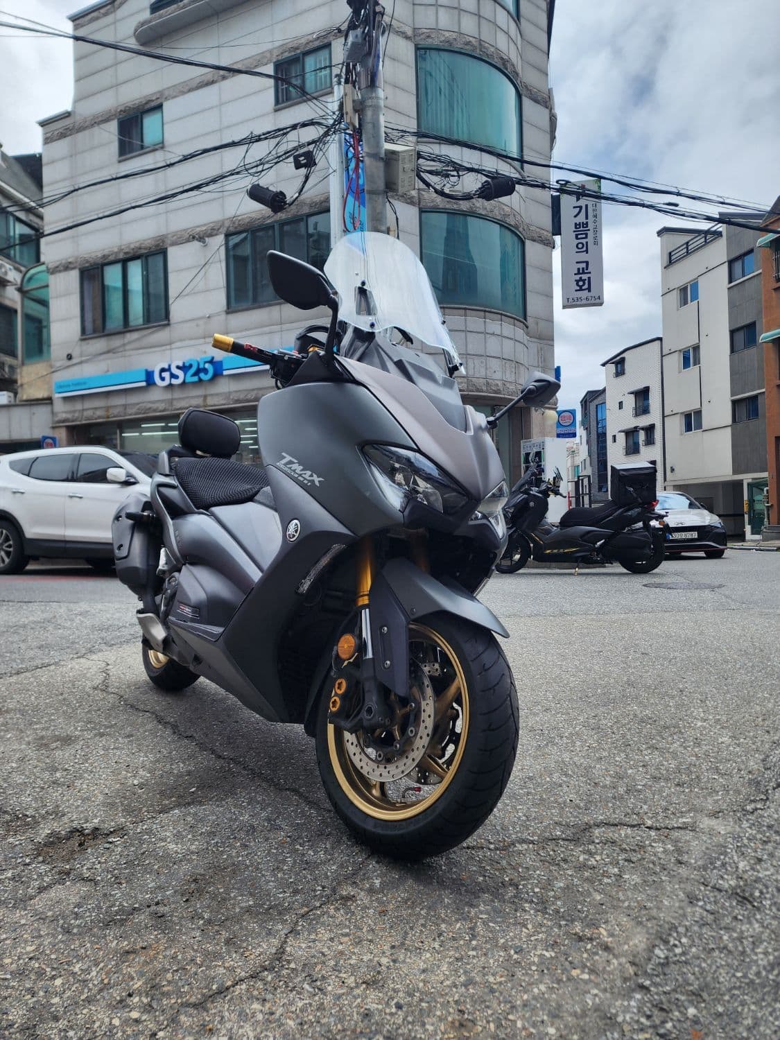 야마하 TMAX 560 4