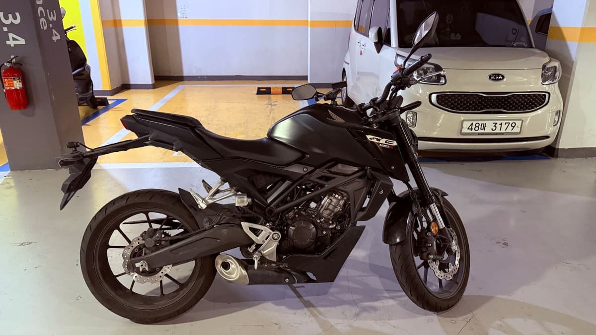 혼다 CB 125 R 3