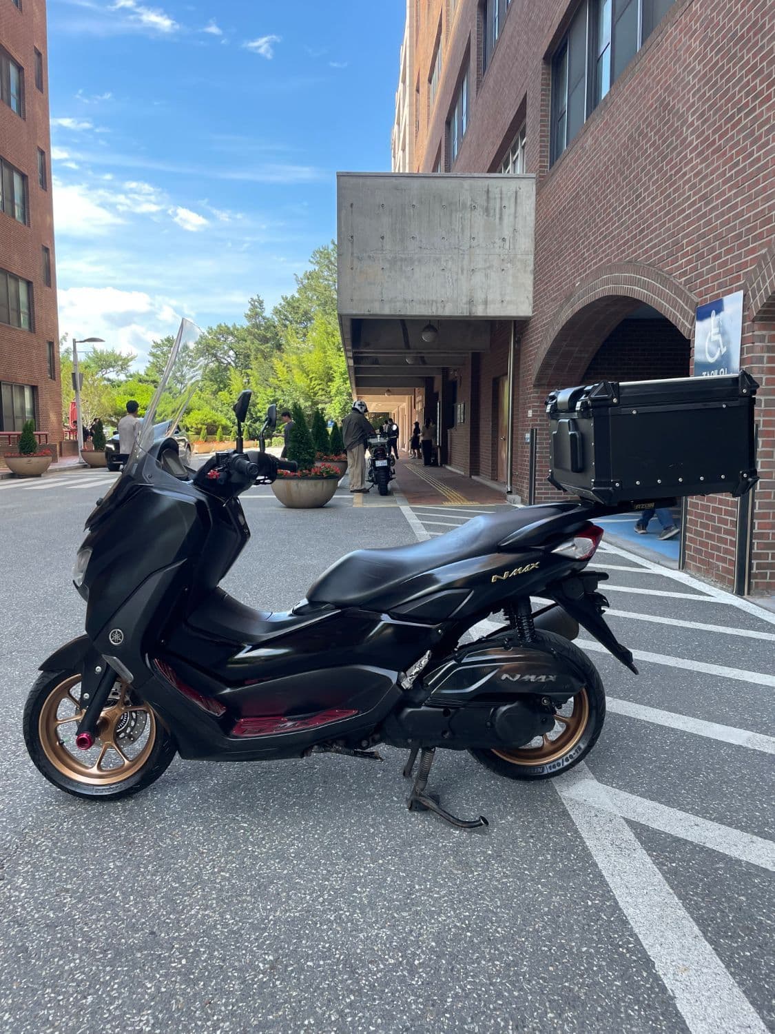 야마하 NMAX 125 5