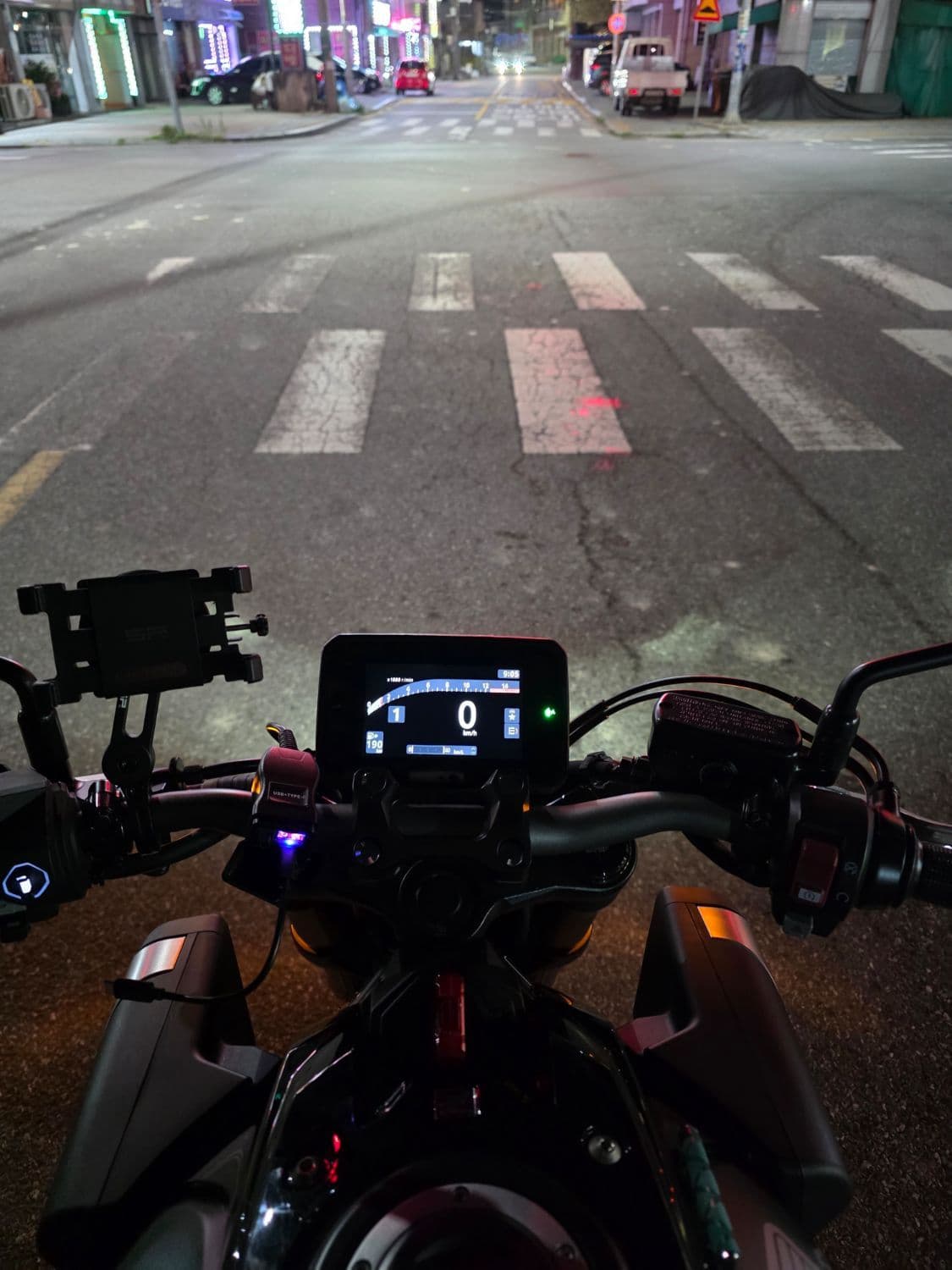 혼다 CB 650 R E-CLUTCH 2