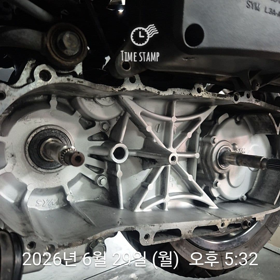 SYM 크루심 125 ABS 11
