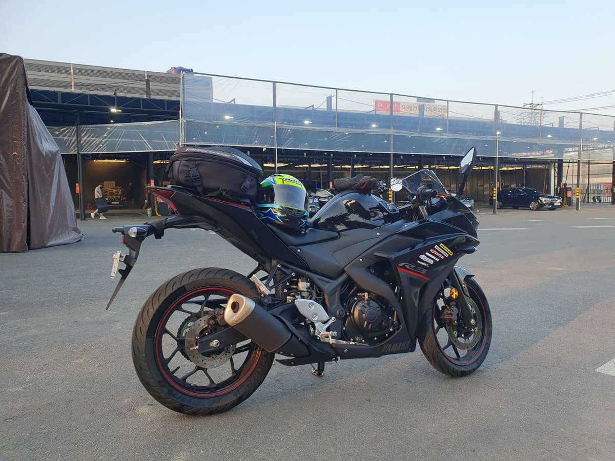 야마하 YZF R3 2