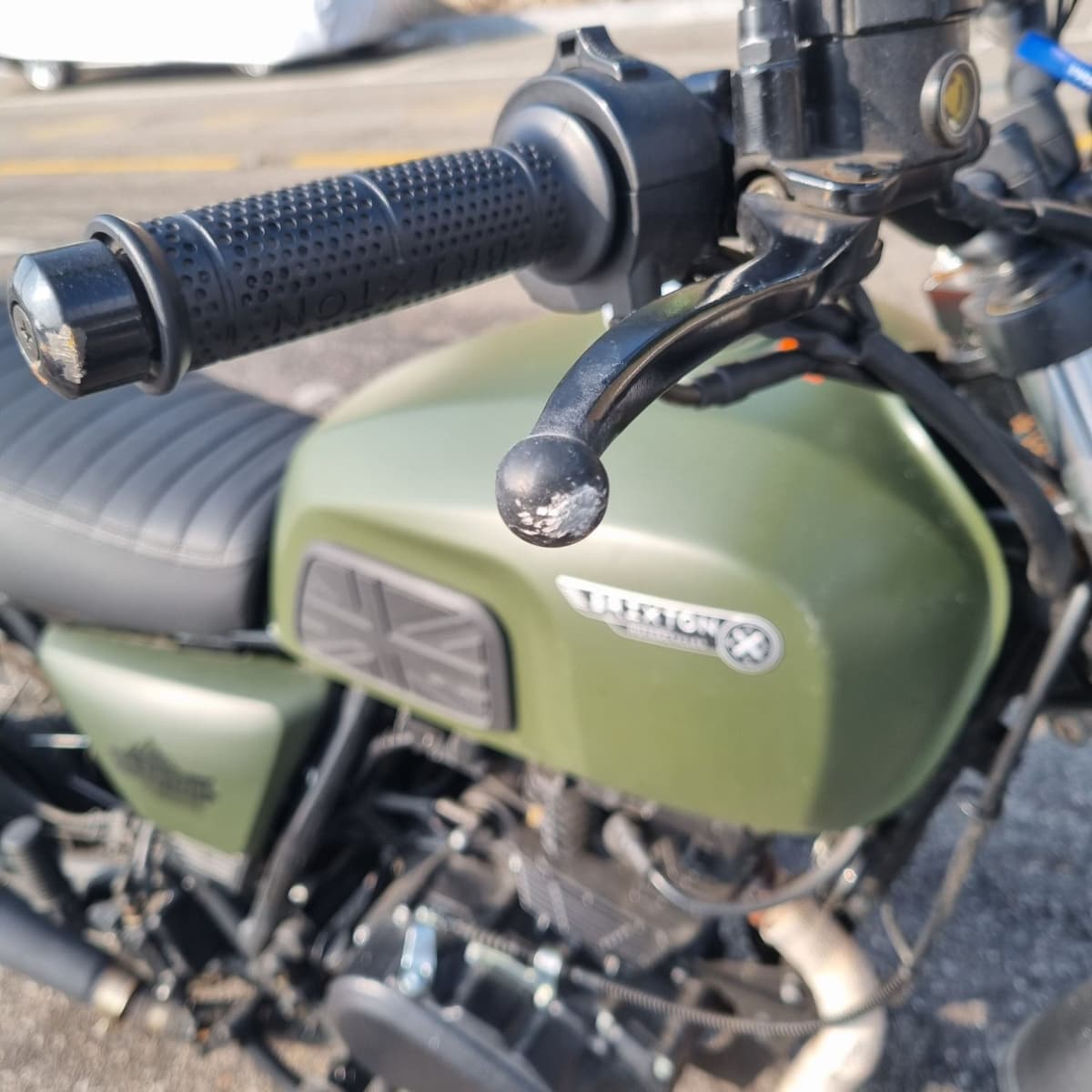 브릭스톤 펠스버그 125 ABS 4