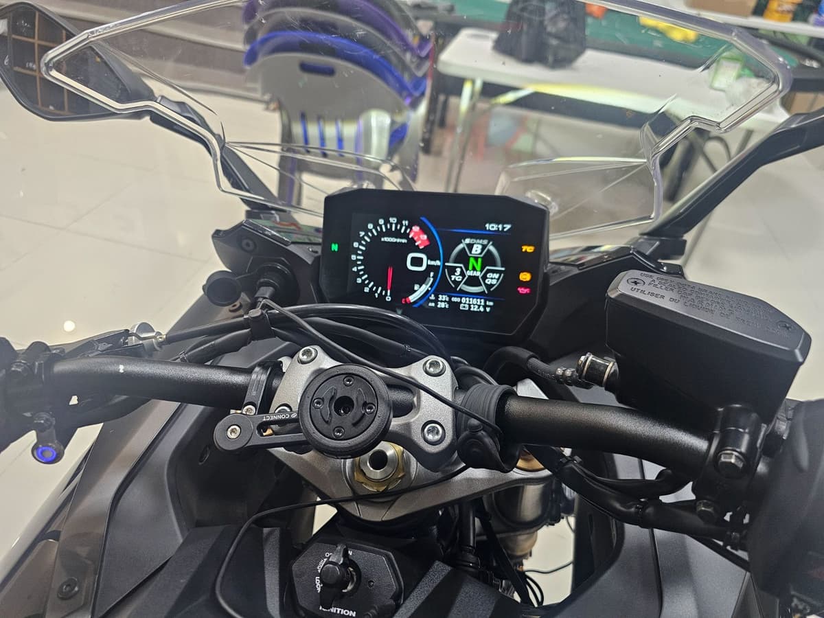 스즈키 GSX S 1000 GT 5