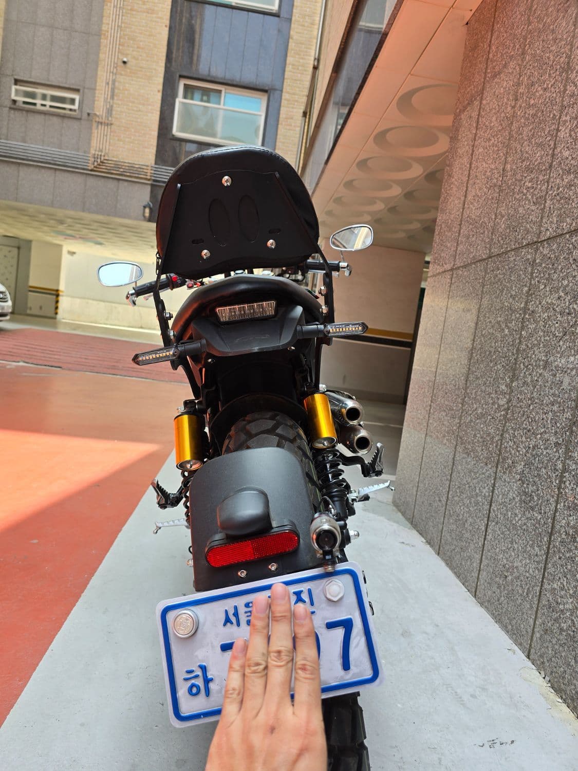 몬디알 힙스터 125 4