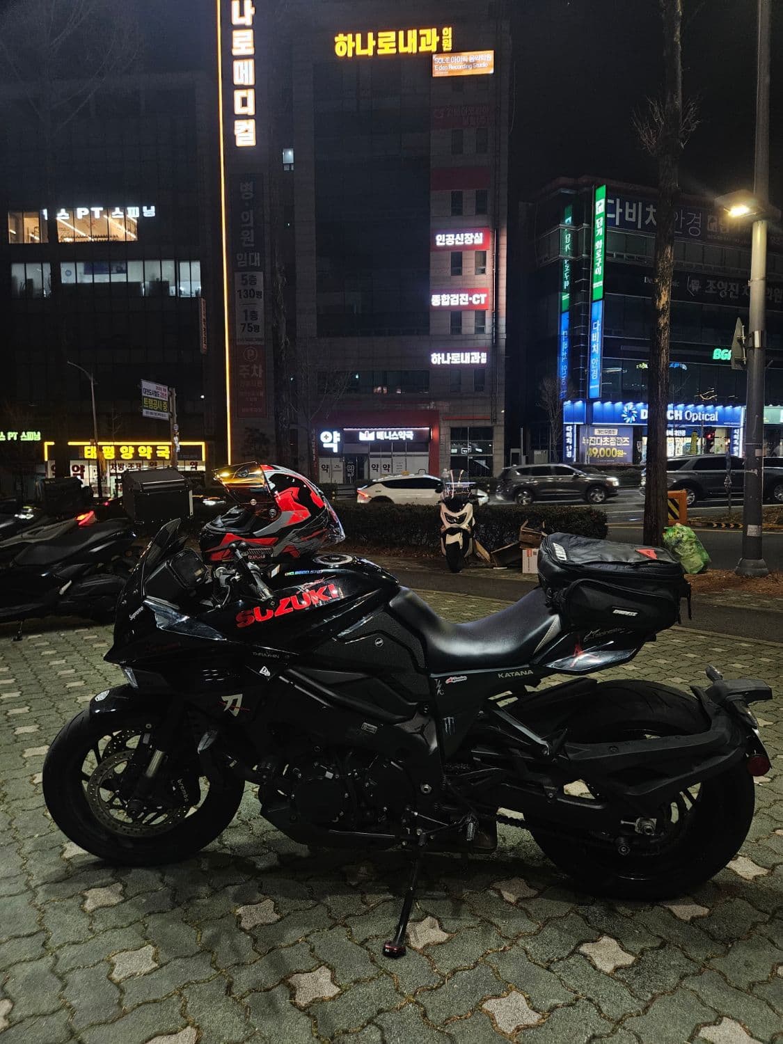 스즈키 카타나 1000 4