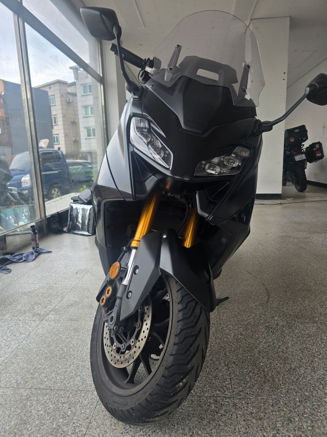 야마하 TMAX 560 1