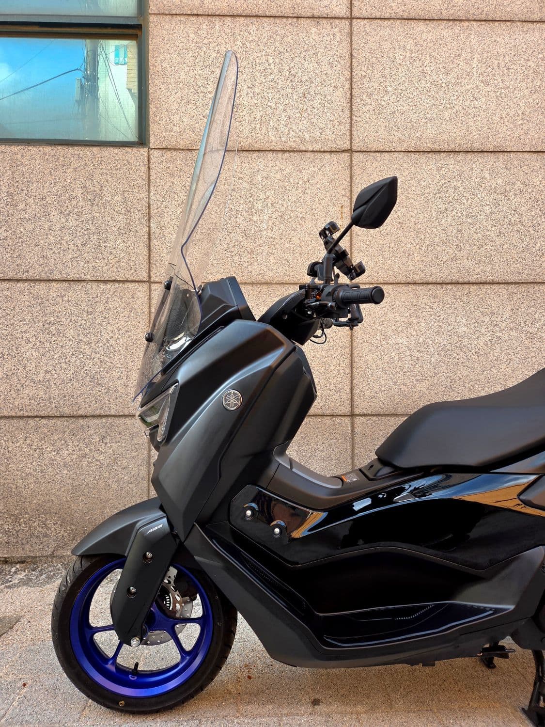 야마하 NMAX 125 7