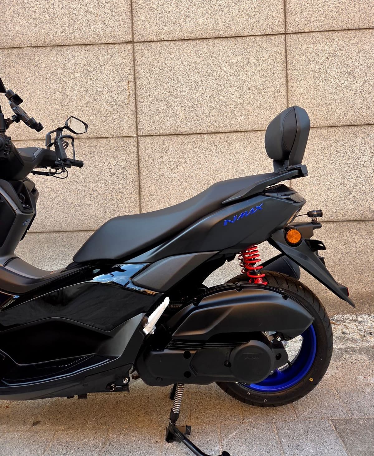 야마하 NMAX 125 8