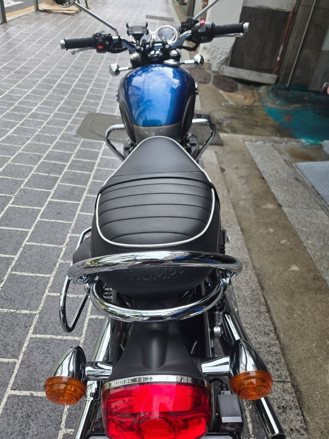 트라이엄프 본네빌 T120 2