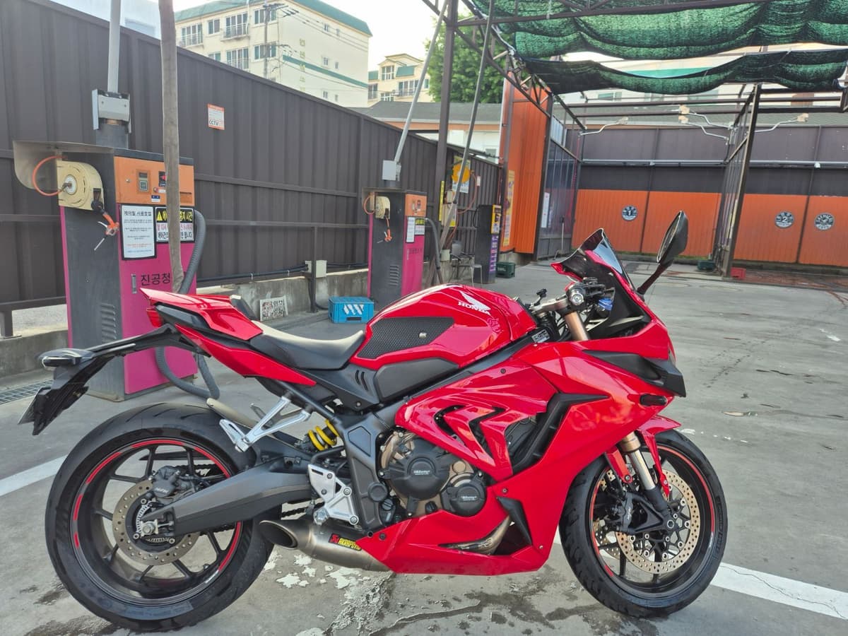 혼다 CBR 650 R E-CLUTCH 3