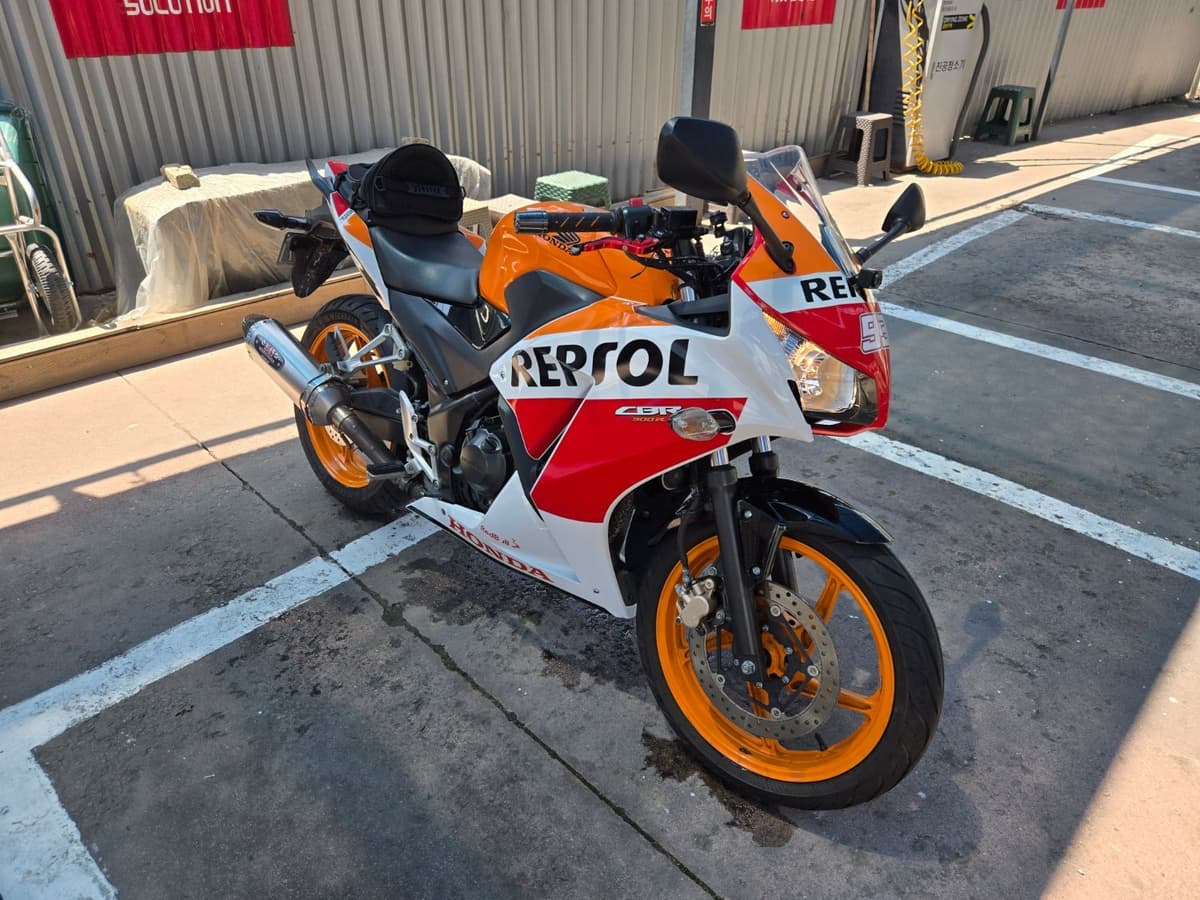 혼다 CBR 300 R 5