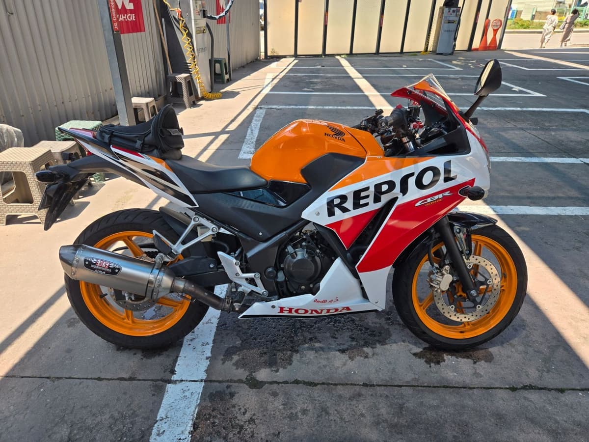 혼다 CBR 300 R 6