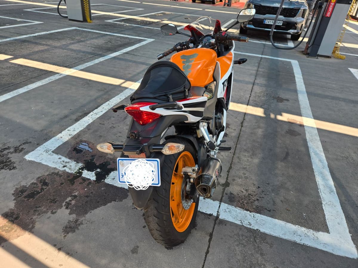 혼다 CBR 300 R 7