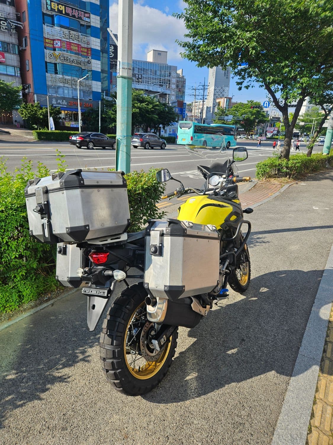 스즈키 브이스트롬 650 2