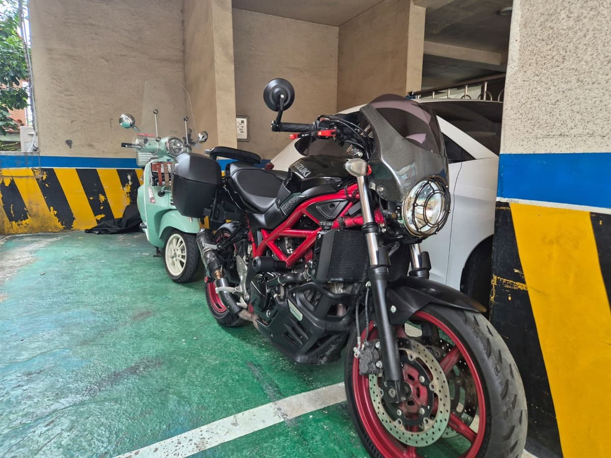스즈키 SV 650 4