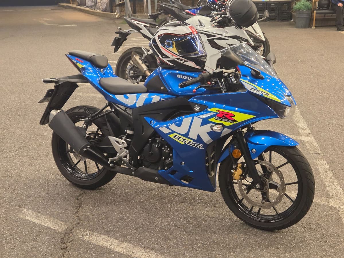 스즈키 GSX R 125 ABS 6