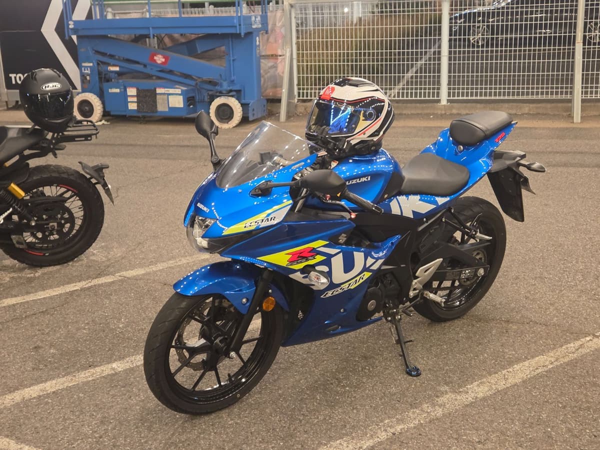스즈키 GSX R 125 ABS 7