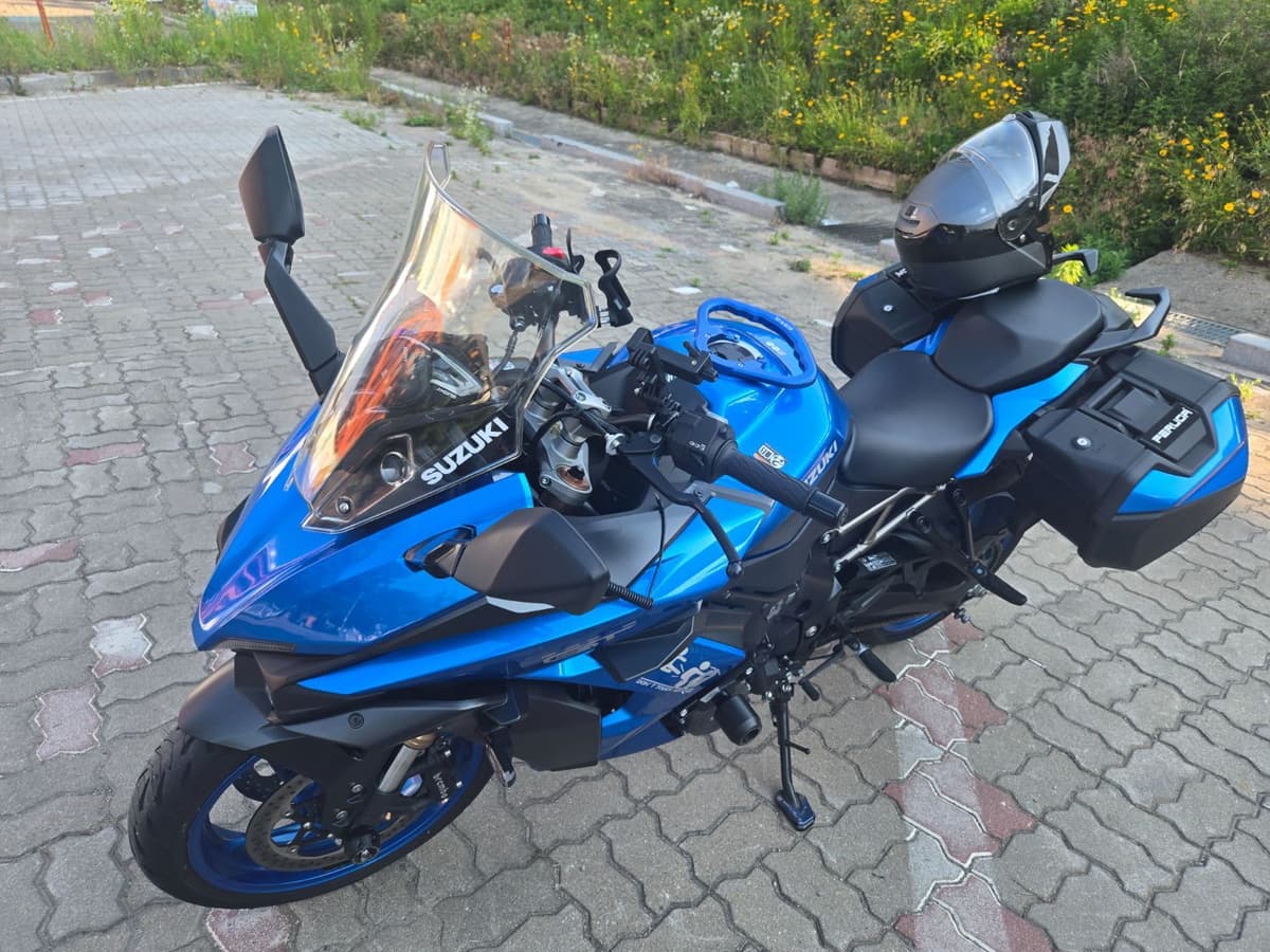 스즈키 GSX S 1000 GT 1