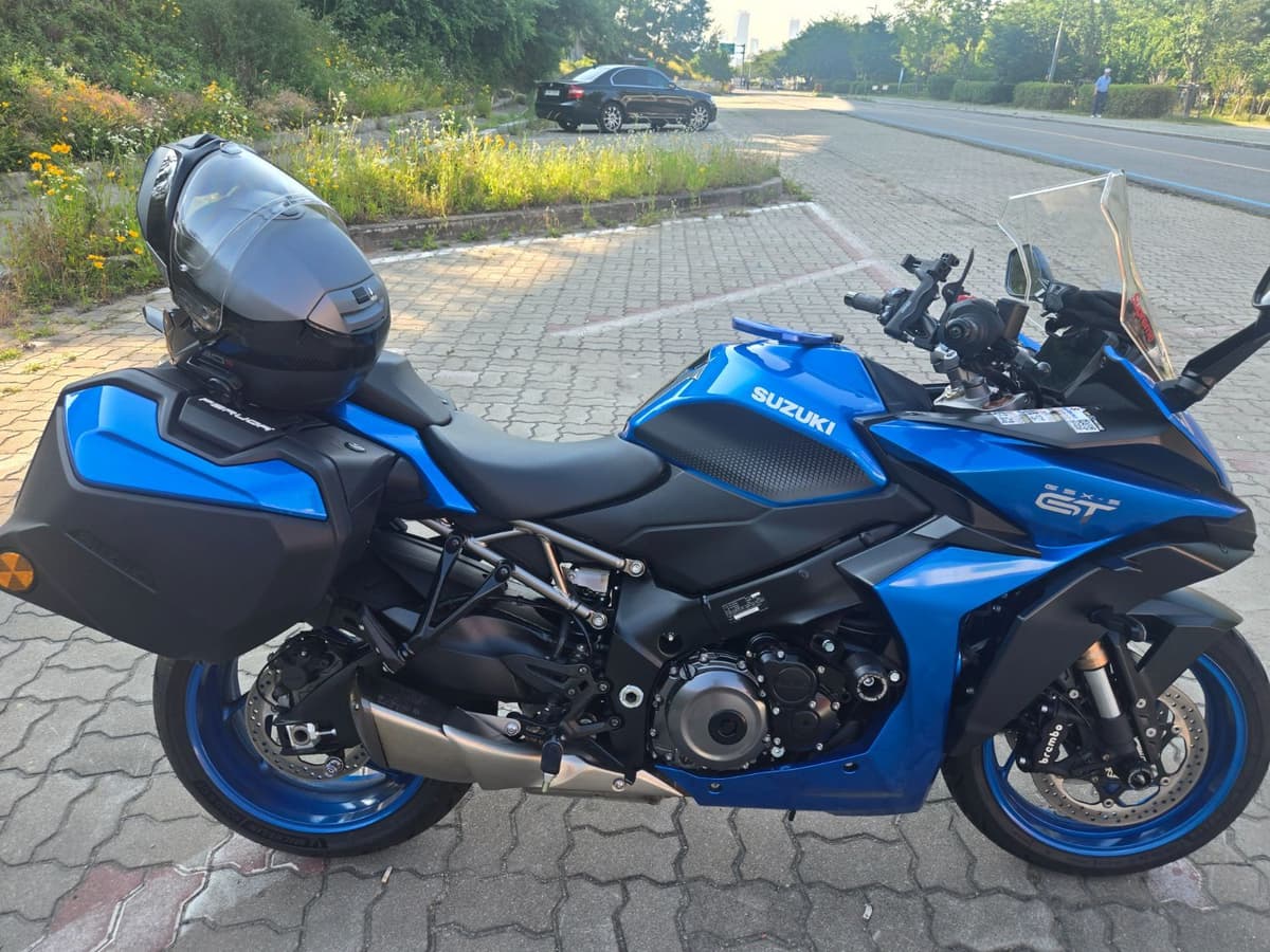 스즈키 GSX S 1000 GT 3
