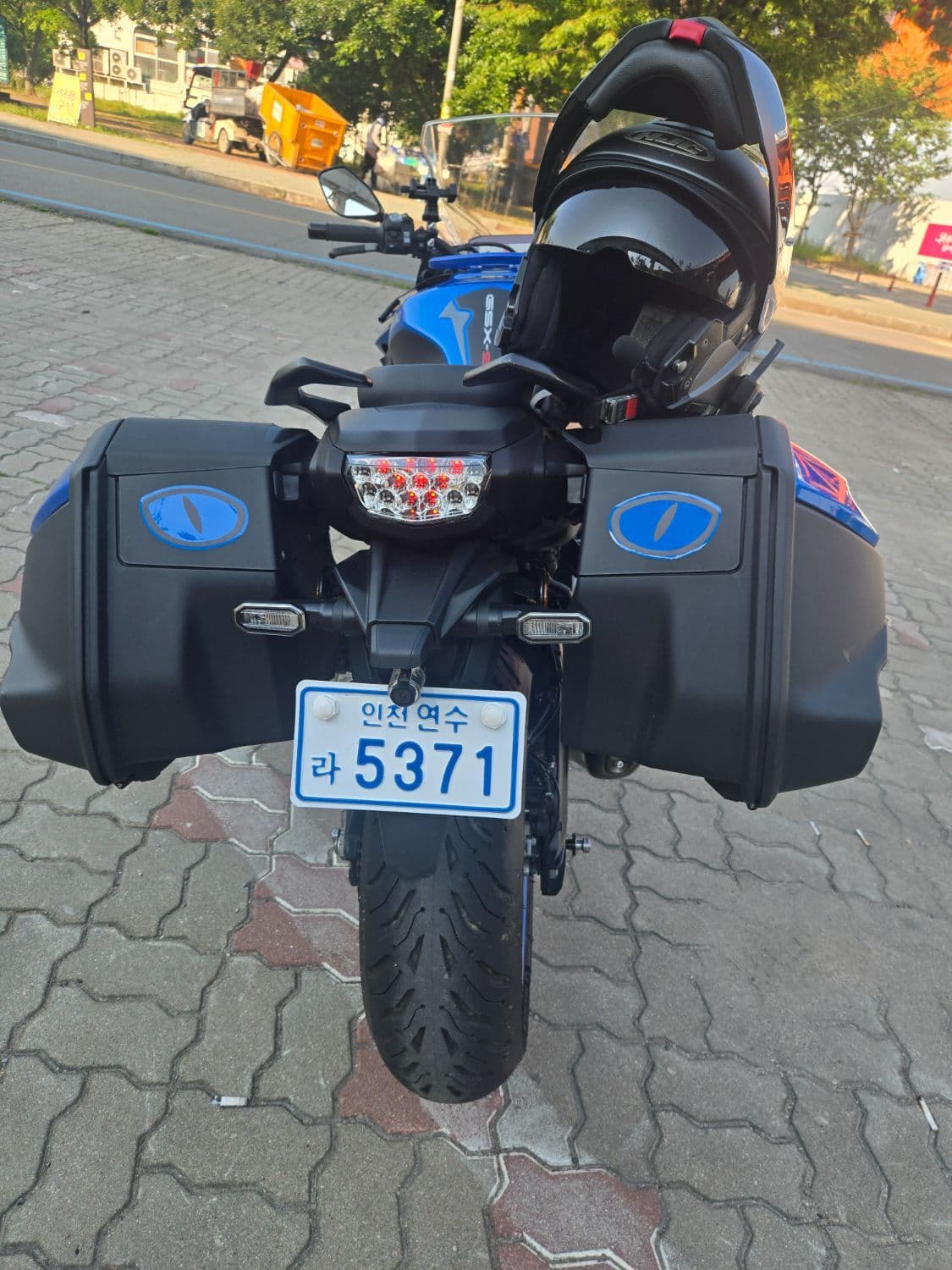 스즈키 GSX S 1000 GT 4