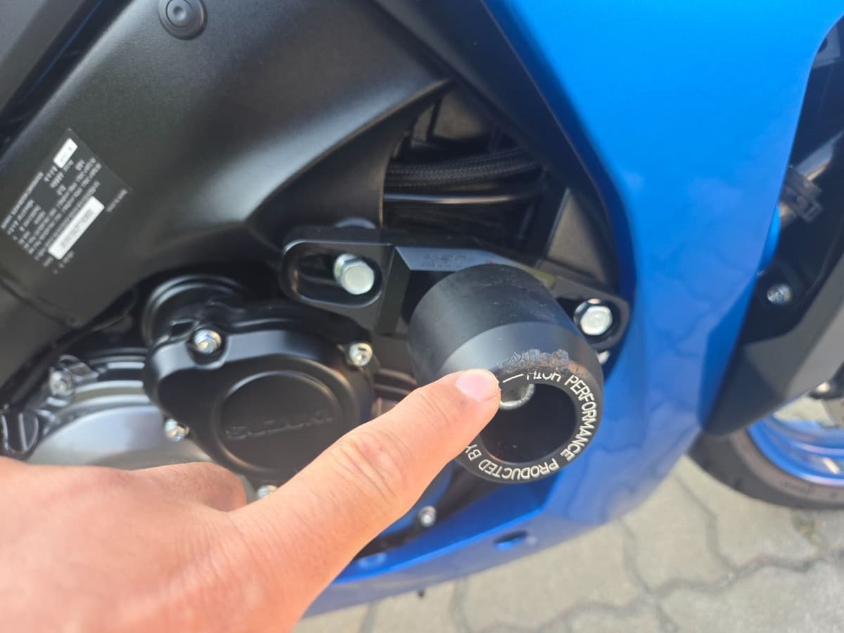 스즈키 GSX S 1000 GT 6