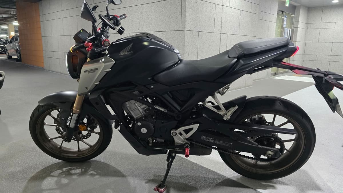 혼다 CB 125 R 1